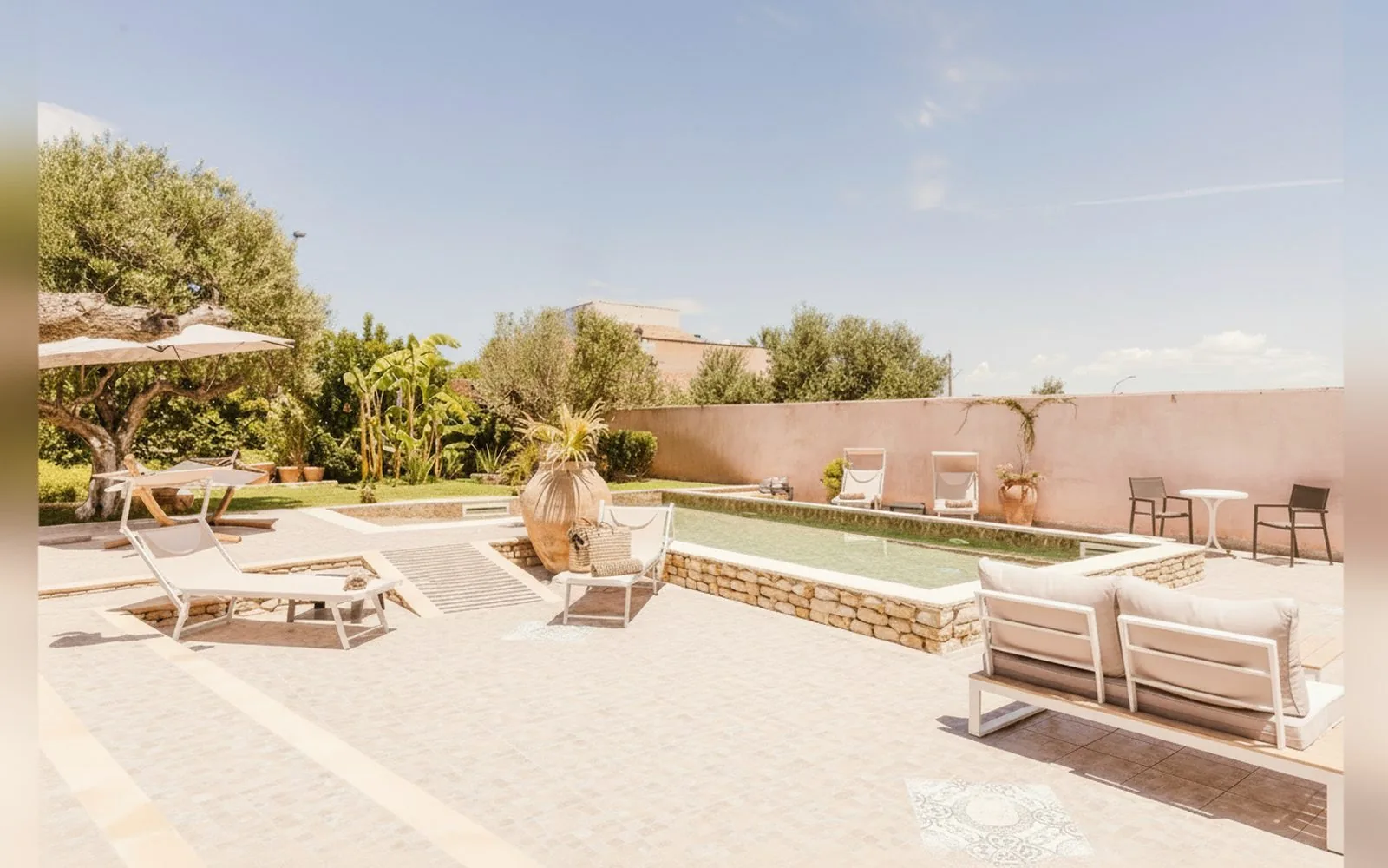 Le Giarre Villa Con Piscina, 