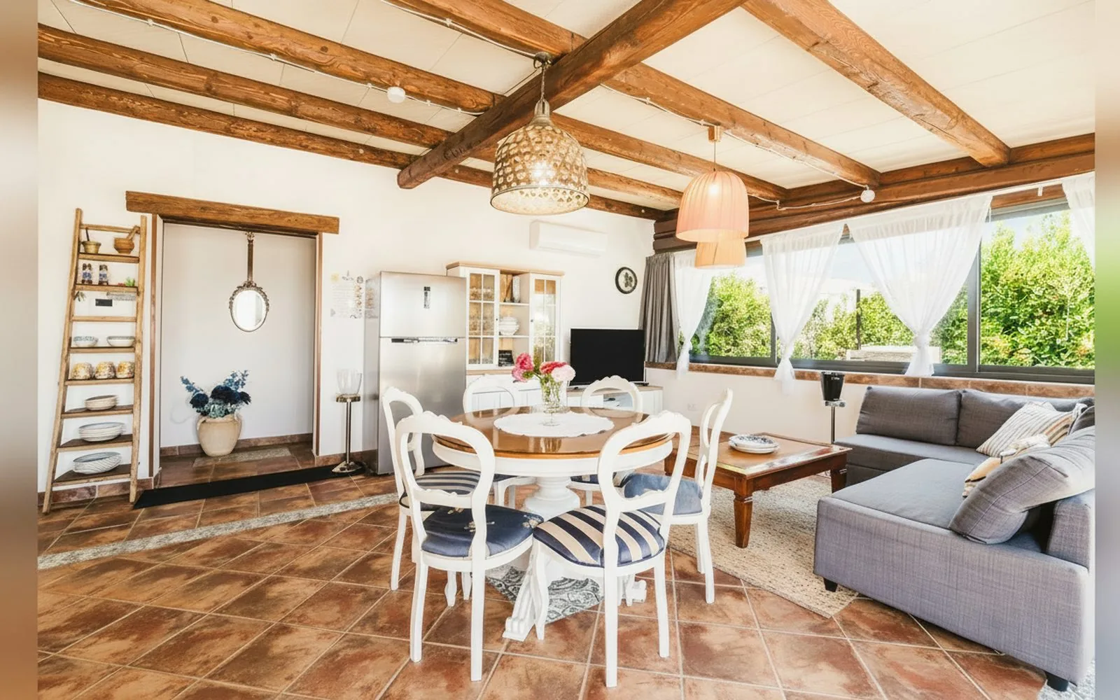 Le Giarre Villa Con Piscina, 