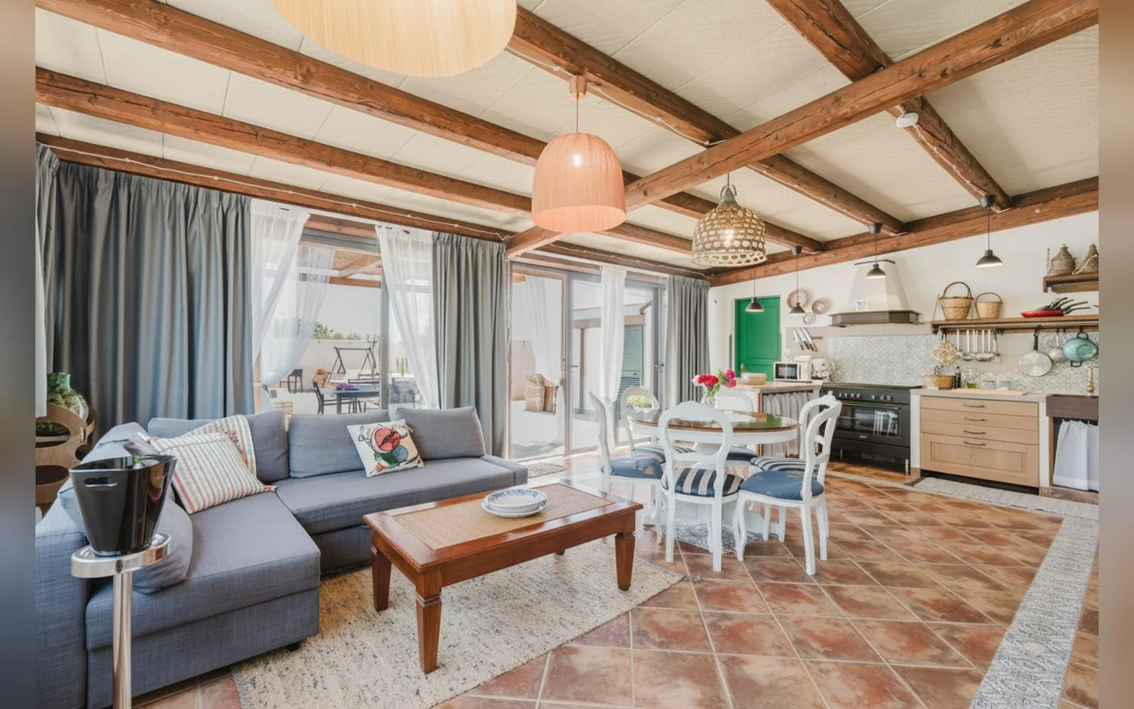 Le Giarre Villa Con Piscina, 