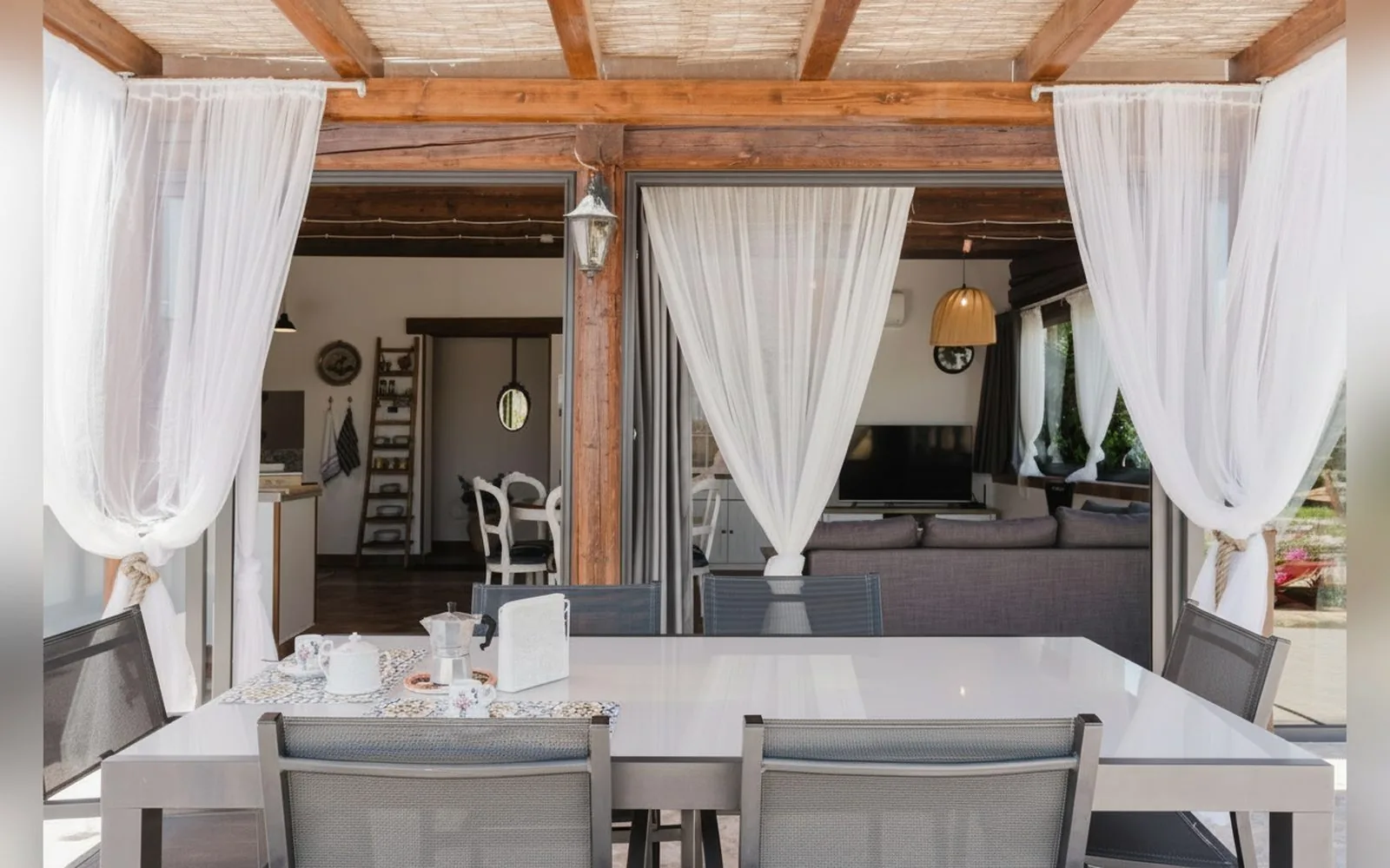 Le Giarre Villa Con Piscina, 