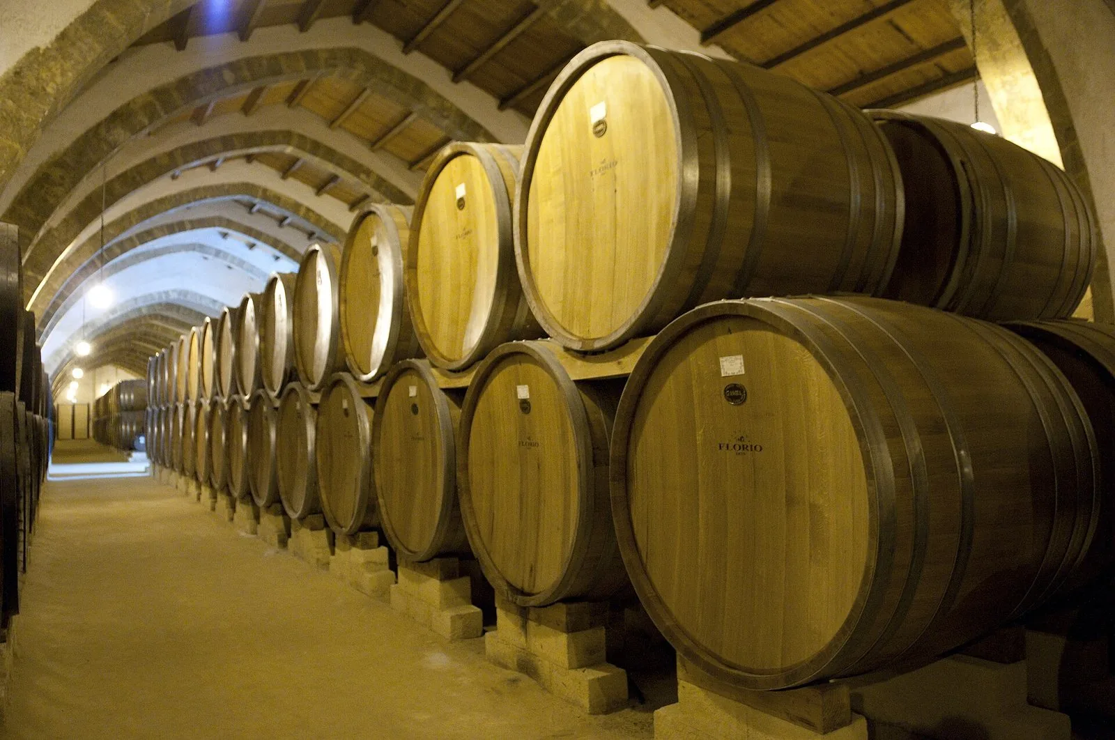 Le botti di una storica cantina di Marsala