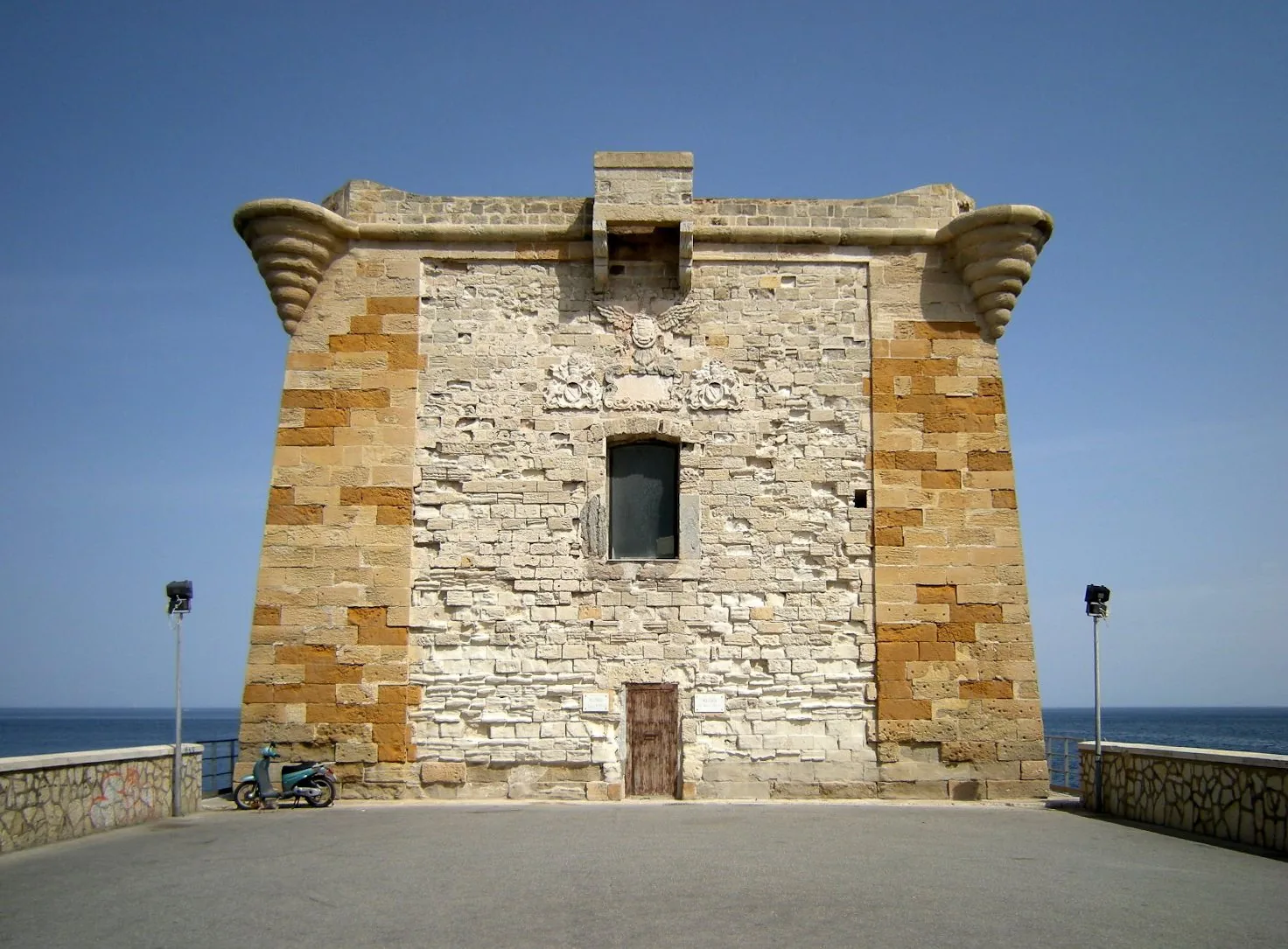 La Torre di Ligny, all&rsquo;estremità del centro storico di Trapani